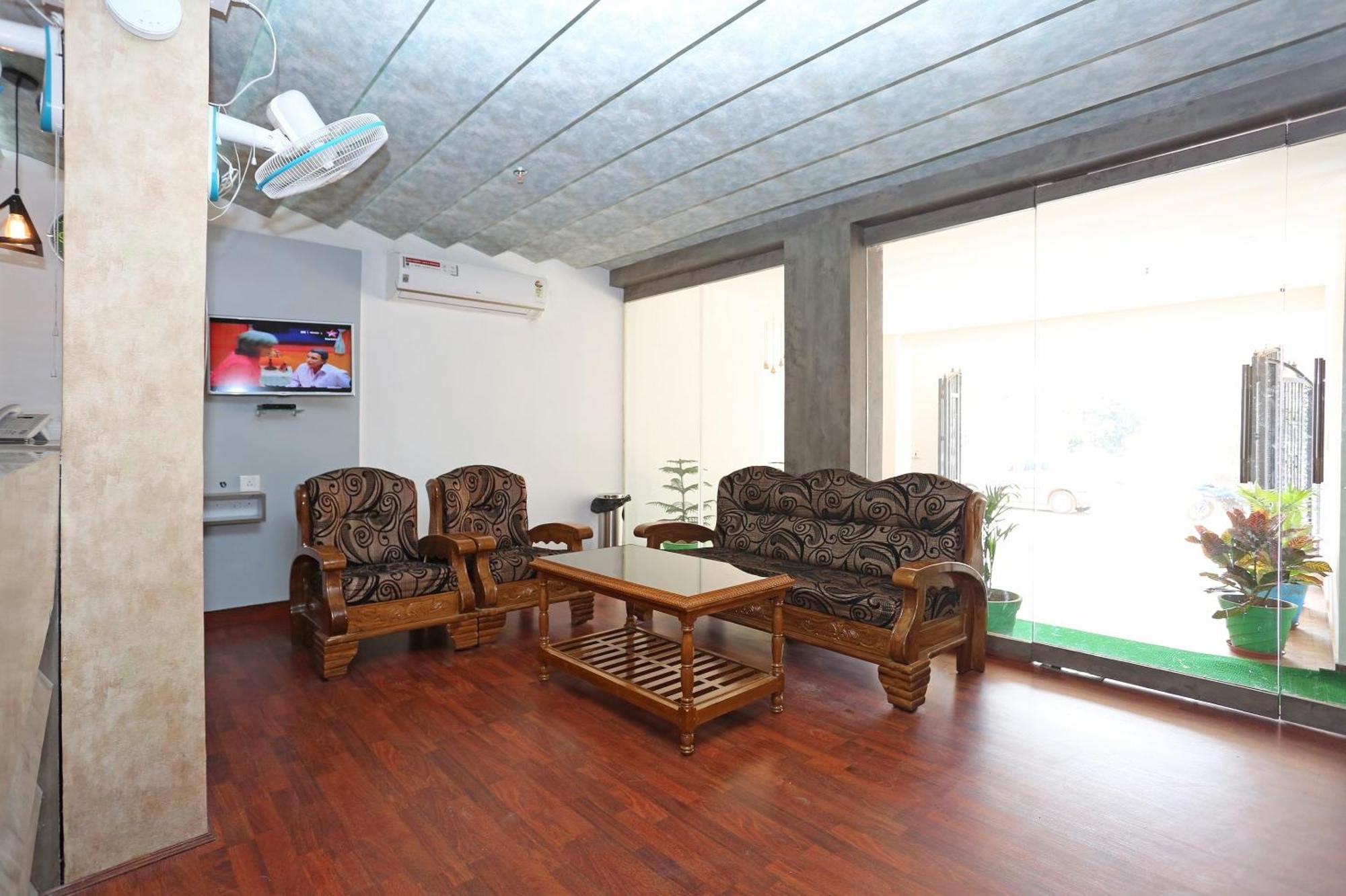 Super Capital O Sai Jagannath Hotel Khandagiri Exterior photo