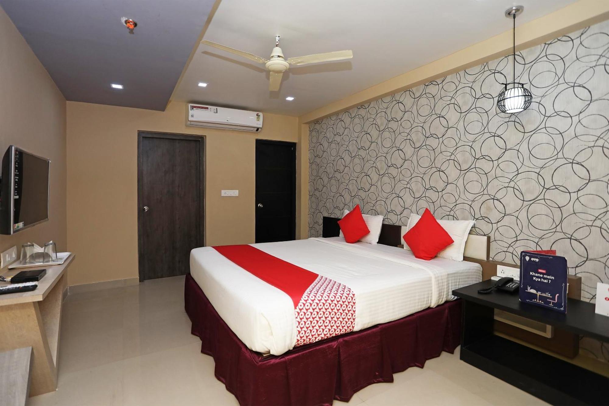 Super Capital O Sai Jagannath Hotel Khandagiri Exterior photo